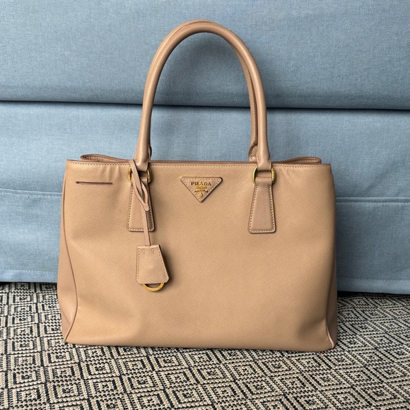 Prada Handbags - Prada Galleria Saffiano Tote